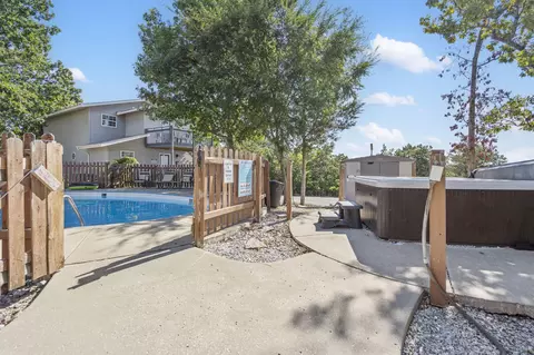 Exterior - 60 Timber Oaks Trl #C, Branson, MO 65616 photo 3 of 7