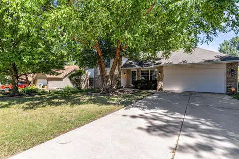 3619 W Maplewood St, Springfield, MO 65807 photo 2
