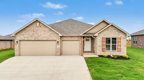 1103 W Jay St, Ozark, MO 65721