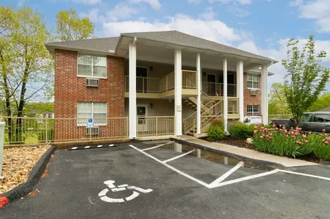 200 Golfview Dr #2, Branson, MO 65616 photo 2