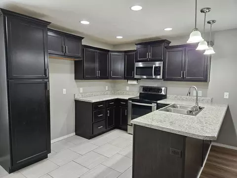 393 W Grace St, Republic, MO 65738 photo 6
