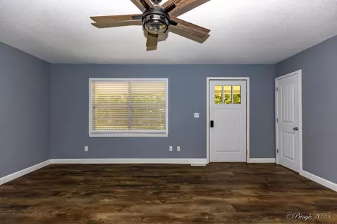 Living - 46 Hillcrest Rd, Mammoth Spring, AR 72554 photo 1 of 2