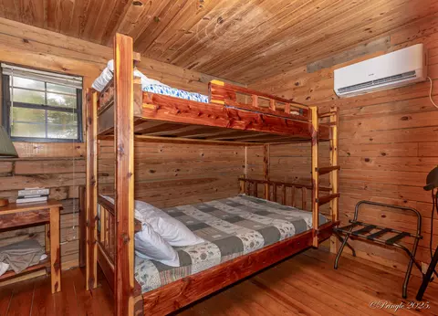 Bedroom - 378 Us-63, Mammoth Spring, AR 72554 photo 1 of 2
