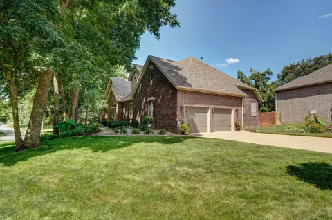 4363 E Misty Woods St, Springfield, MO 65809 photo 2