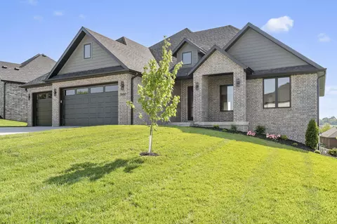 1632 Marlowe Ave, Springfield, MO 65802 photo 2
