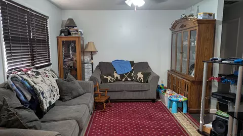 908 Tyler St, Aurora, MO 65605 photo 7