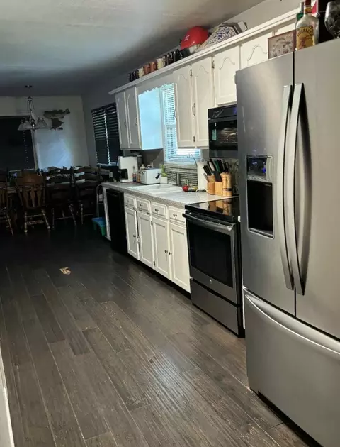 908 Tyler St, Aurora, MO 65605 photo 8