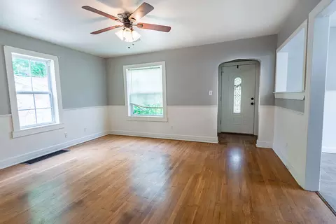 2546 W Walnut St, Springfield, MO 65806 photo 16