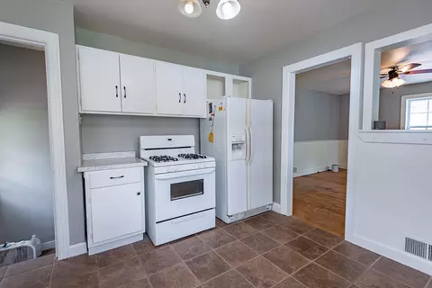 2546 W Walnut St, Springfield, MO 65806 photo 20