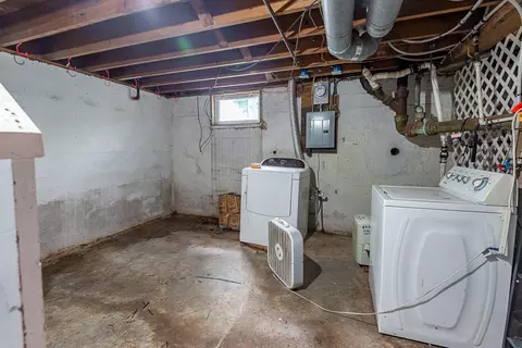 2546 W Walnut St, Springfield, MO 65806 photo 34