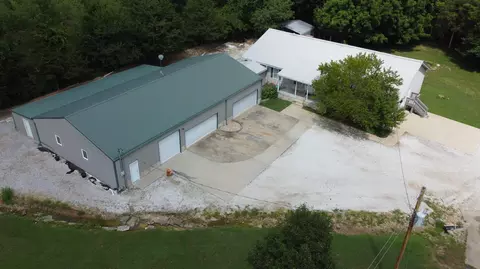 7222 N Farm Road 203, Strafford, MO 65757