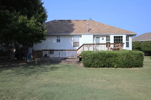 5103 N Graybrooke Dr, Ozark, MO 65721 photo 2