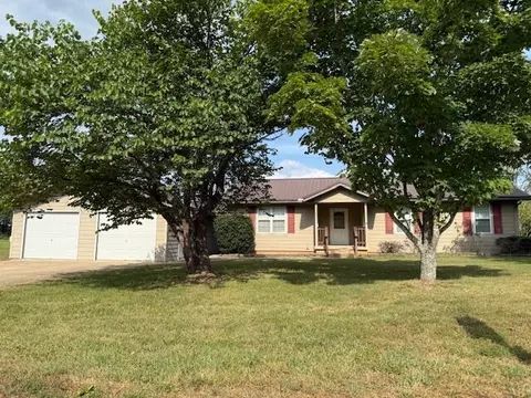 1301 Deer Park Ln, Mountain View, MO 65548