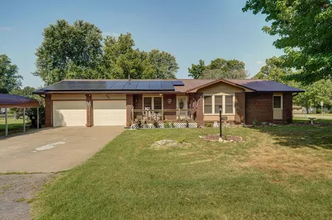 1301 S Tyler Ave, Aurora, MO 65605