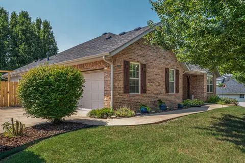 909 S 13th Ave, Ozark, MO 65721 photo 3