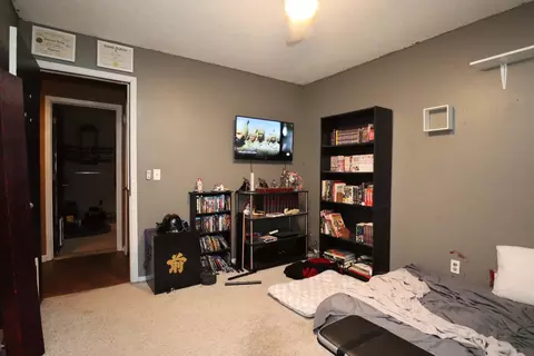 Bedroom - 220 E Berkeley St, Springfield, MO 65807 photo 6 of 6