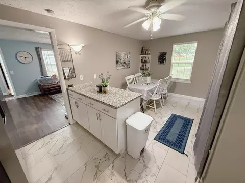 204 E College St, Walnut Grove, MO 65770 photo 5