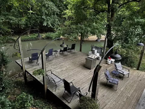 Exterior - 201 Thomas St, Birch Tree, MO 65438 photo 6 of 15