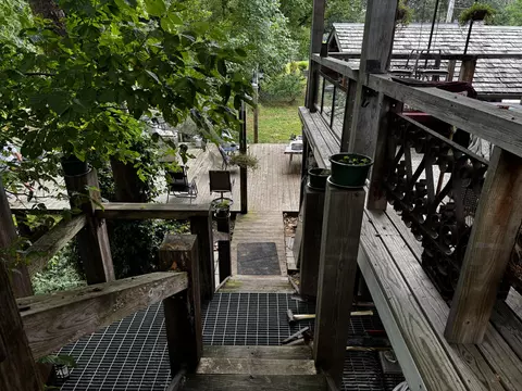 Exterior - 201 Thomas St, Birch Tree, MO 65438 photo 9 of 15