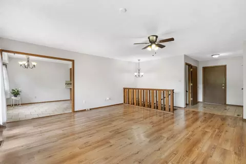 1322 S Sieger Dr, Springfield, MO 65804 photo 5