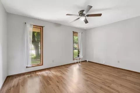 1322 S Sieger Dr, Springfield, MO 65804 photo 14