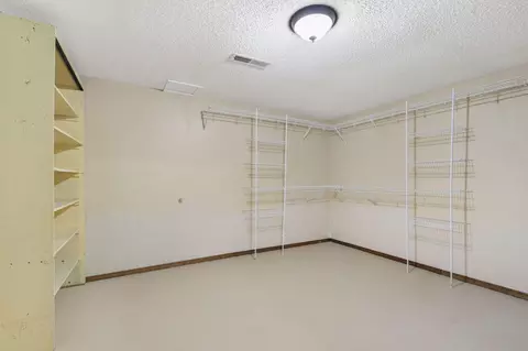 1322 S Sieger Dr, Springfield, MO 65804 photo 23