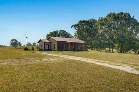 4276 State Highway Ww, Aurora, MO 65605