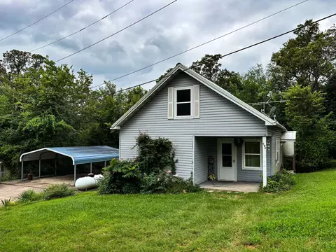 103 Baker St, Gainesville, MO 65655