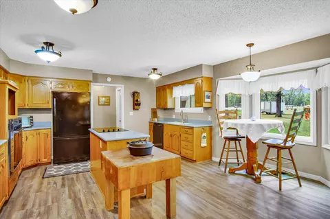 908 Apache Rd, Sparta, MO 65753 photo 11
