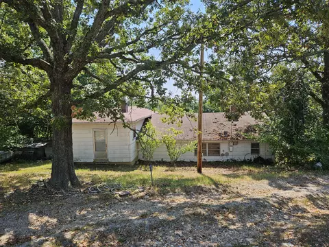 702 Kottmeier St, Ava, MO 65608