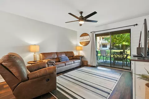 Living - 151 Highland Dr #55-3, Branson, MO 65616 photo 3 of 4