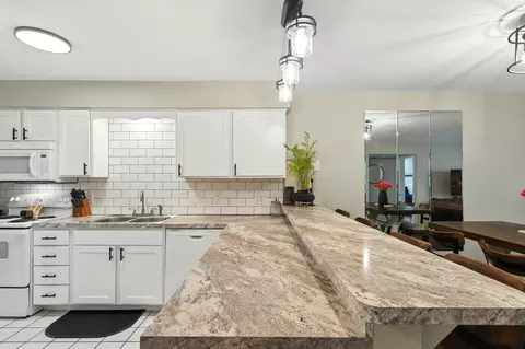 Kitchen - 151 Highland Dr #55-3, Branson, MO 65616 photo 3 of 3