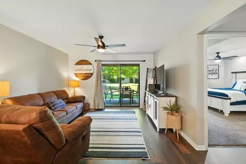 Living - 151 Highland Dr #55-3, Branson, MO 65616 photo 4 of 4