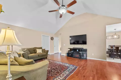 578 S Kingsgate Ct, Nixa, MO 65714 photo 10
