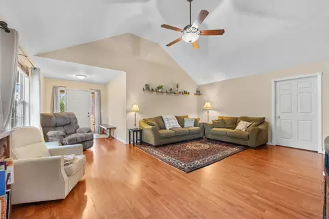 578 S Kingsgate Ct, Nixa, MO 65714 photo 14