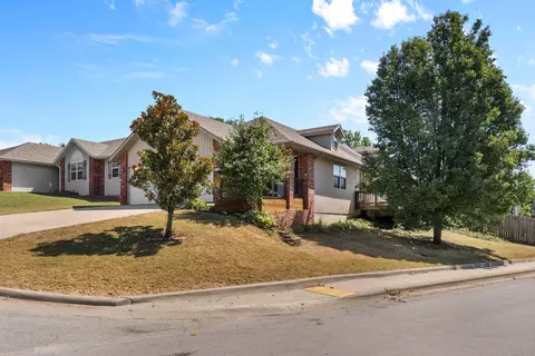 578 S Kingsgate Ct, Nixa, MO 65714 photo 4