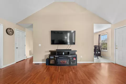 578 S Kingsgate Ct, Nixa, MO 65714 photo 11