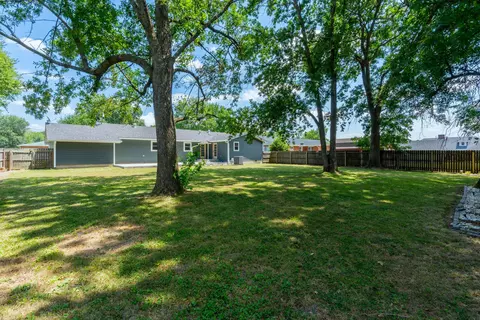 207 Maple St, Lamar, MO 64759 photo 10