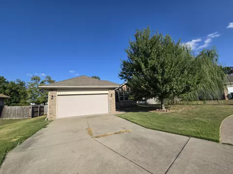 3904 N Grassland Dr, Ozark, MO 65721 photo 2
