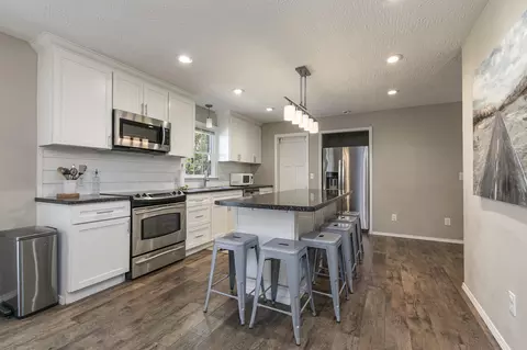 Kitchen - 1121 S John Ave, Springfield, MO 65804 photo 2 of 3