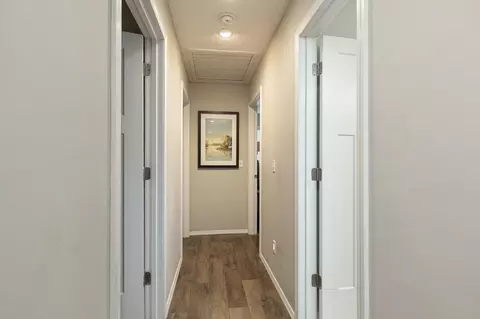 Entry Way - 1121 S John Ave, Springfield, MO 65804 photo 2 of 2