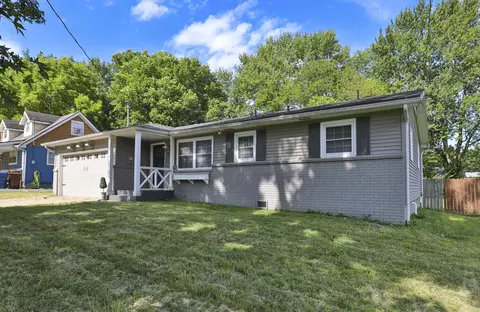 1121 S John Ave, Springfield, MO 65804