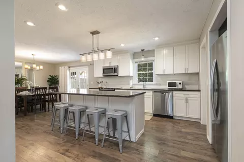 Kitchen - 1121 S John Ave, Springfield, MO 65804 photo 1 of 3