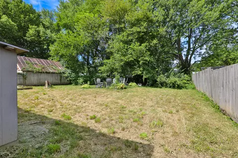 Exterior - 1121 S John Ave, Springfield, MO 65804 photo 3 of 3