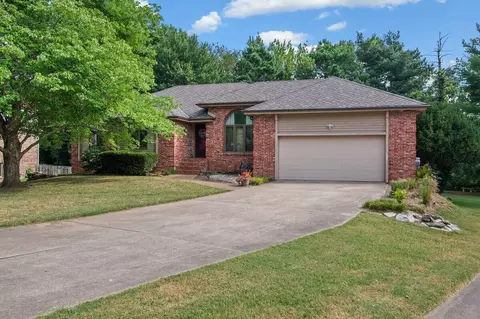 5134 s Greenbriar Ave, Springfield, MO 65804 - Movoto
