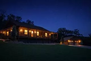 400 Dragon Hill Ln, Lampe, MO 65681
