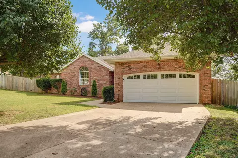 2392 W Cantebury St, Springfield, MO 65810 photo 5