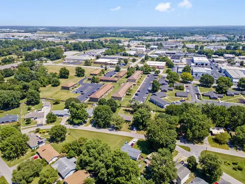 810 N Burton Ave, Springfield, MO 65802 photo 27