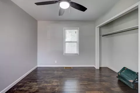 Bedroom - 4094 Parkview Dr, Frontenac, KS 66763 photo 6 of 8