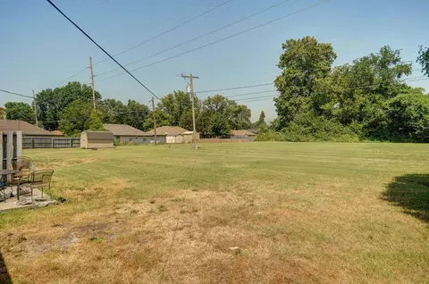1003-1005 W Edgewood St, Springfield, MO 65807 photo 5
